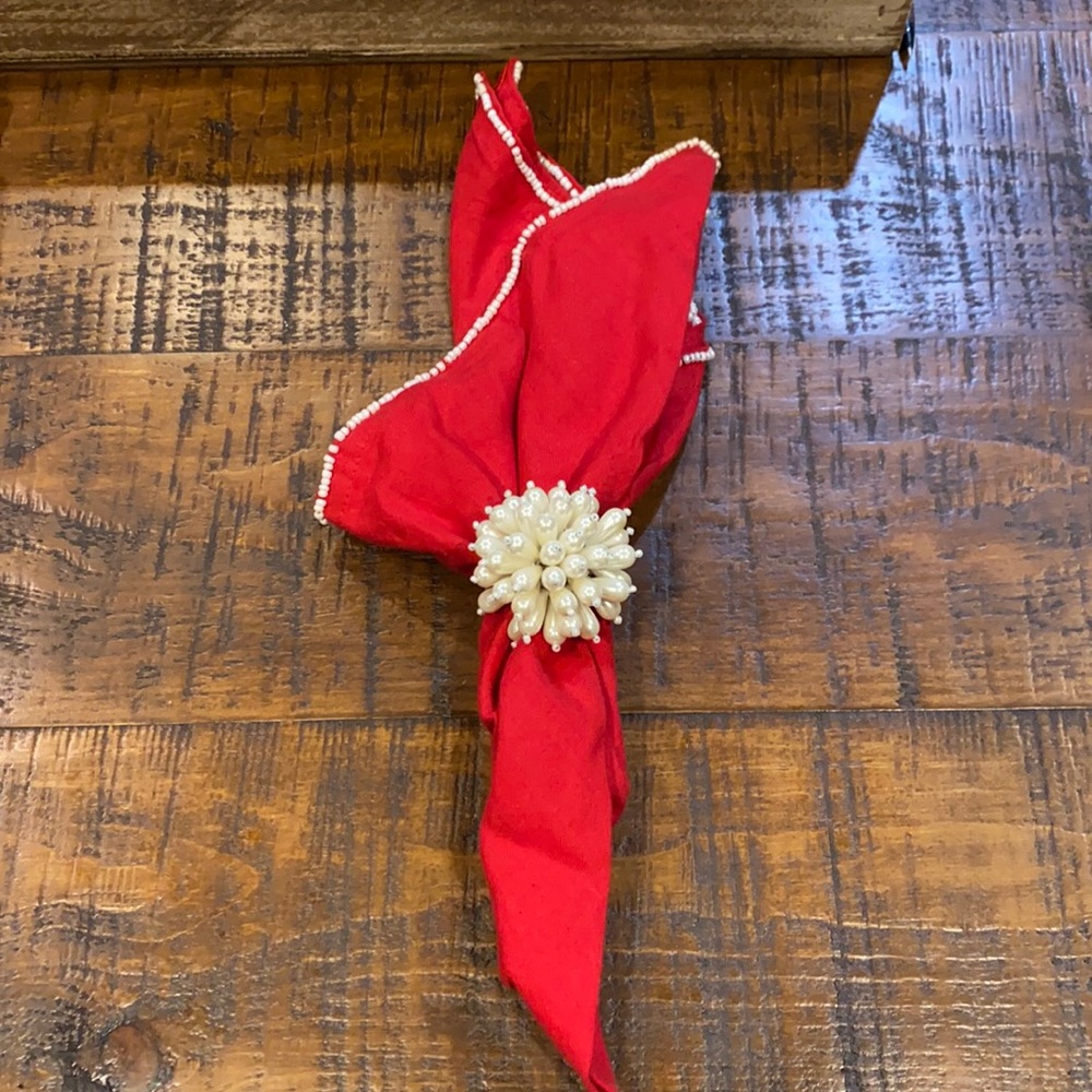 Linen Napkins with Napkin Rings (Set of 6)